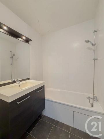 Appartement F3 à vendre  3 pièces - 61,24 m 2   VILLEURBANNE  - 69