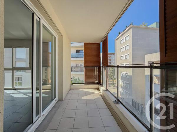 Appartement F3 à vendre  3 pièces - 61,24 m 2   VILLEURBANNE  - 69