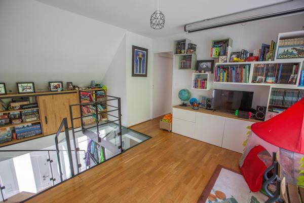 UN CADRE ENCHANTEUR: SUPERBE MAISON FAMILIALE DE 185 M²