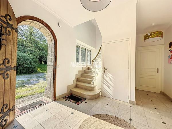 Propriété en pierres sur les bords de Rance
