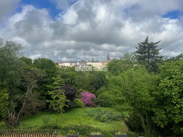Propriété en pierres sur les bords de Rance