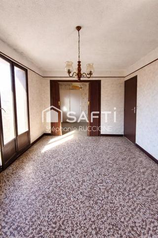 Maison sur sous sol complet à rénover