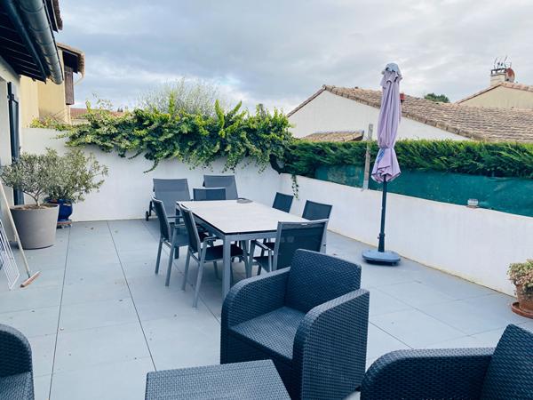 Venelles - Maison climatisée avec terrasse, garage et sous-sol aménagé