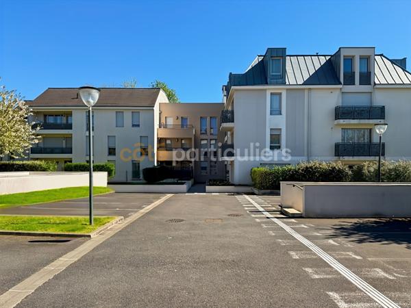 Vente
                Appartement27,38 m² - 1 Pièce -
                    Brie comte robert (77170)