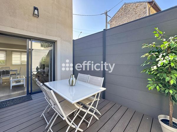 Maison
         4 pièces
        - 70 m² 339 000 € *