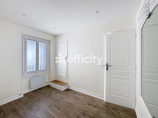 Maison
         4 pièces
        - 70 m² 339 000 € *