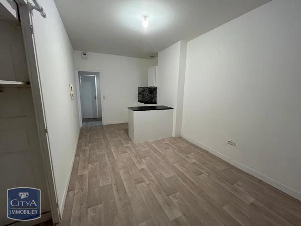 Appartement à louer 1 pièce 21.84m² Mâcon (71000)