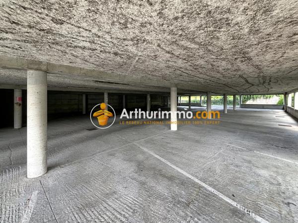 Vente Local commercial 3 pièces 1444 m2 à Bourgoin-Jallieu