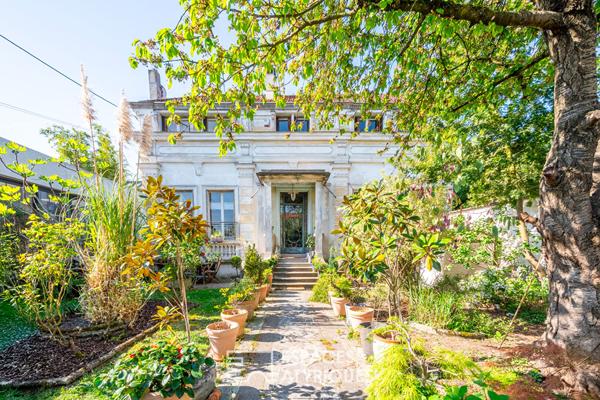 Ancienne orangerie réhabilitée