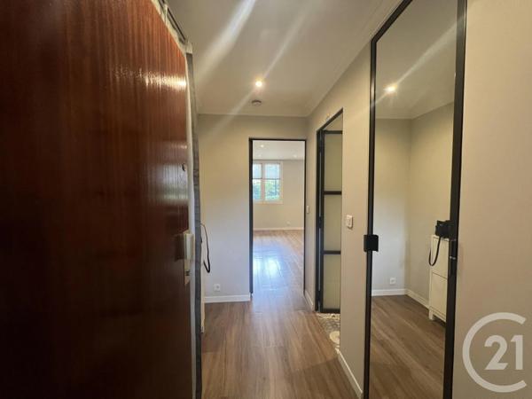 Appartement Studio à vendre  1 pièce - 33,14 m 2   ST MAUR DES FOSSES  - 94