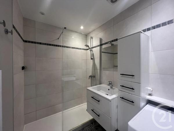 Appartement Studio à vendre  1 pièce - 33,14 m 2   ST MAUR DES FOSSES  - 94