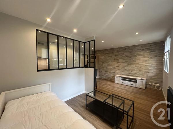 Appartement Studio à vendre  1 pièce - 33,14 m 2   ST MAUR DES FOSSES  - 94