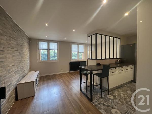 Appartement Studio à vendre  1 pièce - 33,14 m 2   ST MAUR DES FOSSES  - 94