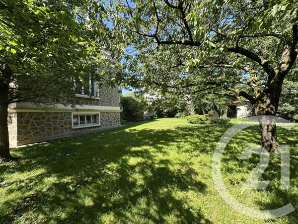 Maison à vendre  8 pièces - 180,12 m 2   ST MAUR DES FOSSES  - 94