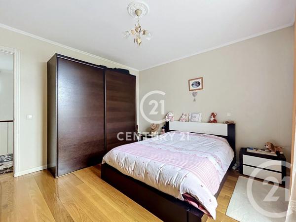 Maison à vendre  8 pièces - 209,50 m 2   MONTMAGNY  - 95