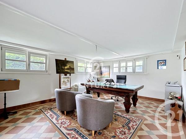 Maison à vendre  8 pièces - 209,50 m 2   MONTMAGNY  - 95