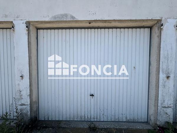 Location Parking - RUE JEAN MERMOZ Rochefort 17300