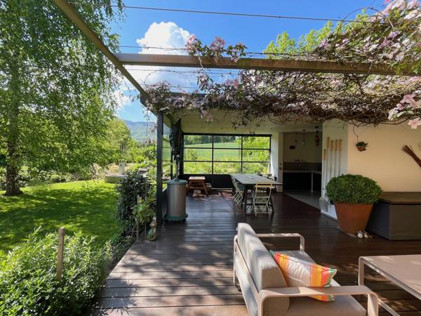 Divonne-les-Bains (01220) Propriété de prestige - 5 chambres - Proximité centre