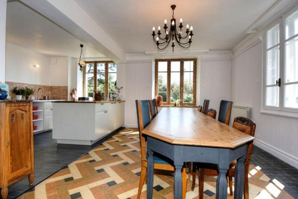 Maison  rénovée sur l'estuaire:  216 m2, 5 chambres, 5 wc, 4 SDB