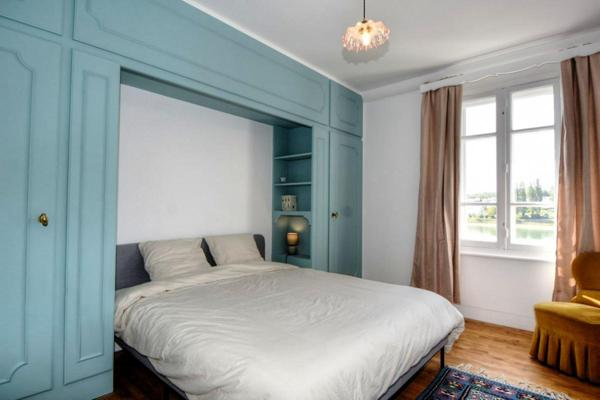 Maison  rénovée sur l'estuaire:  216 m2, 5 chambres, 5 wc, 4 SDB