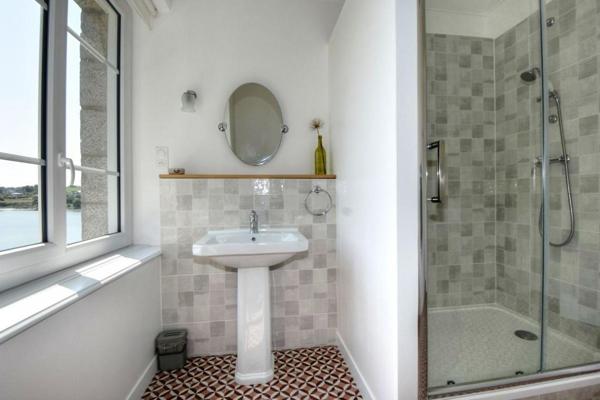 Maison  rénovée sur l'estuaire:  216 m2, 5 chambres, 5 wc, 4 SDB