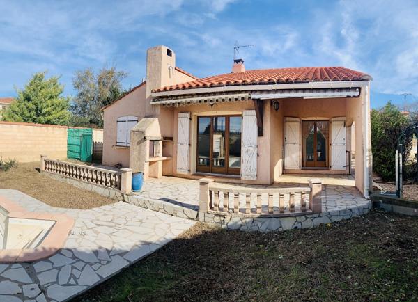 Villa T4 de plain-pied avec jardin et piscine