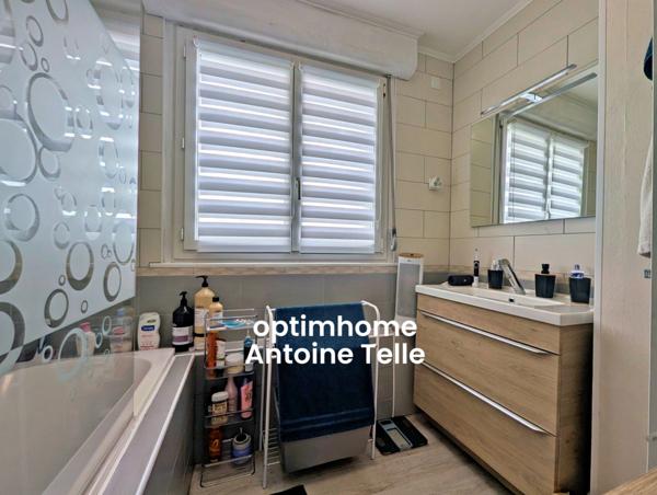 Exclusif - Le Cateau - Maison de 3 chambres avec garage, devanture & jardin. Votre futur chez vous !