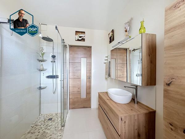 Appartement T4 de 121 m² avec terrasse, garage et jardinet