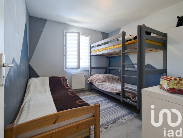 Maison traditionnelle 4 pièces de 73 m² à Mondragon (84430)