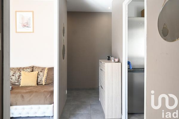 Maison traditionnelle 4 pièces de 73 m² à Mondragon (84430)