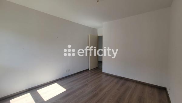 Appartement
         3 pièces
        - 69 m² Exclusivité 219 000 € *