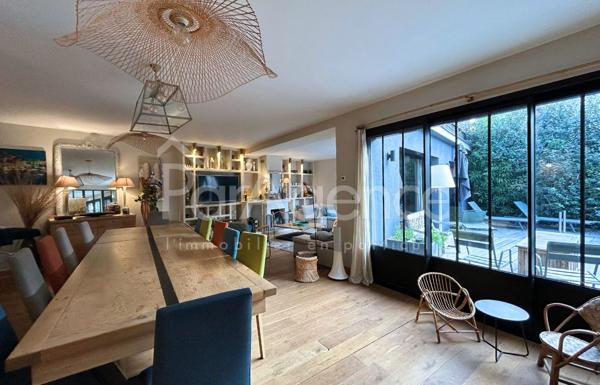 Maison avec piscine chauffée et jardin Centre-ville de Sai