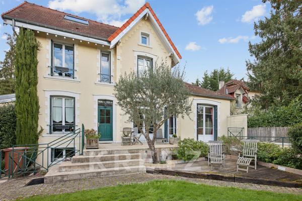 Meulière familiale avec espace indépendant