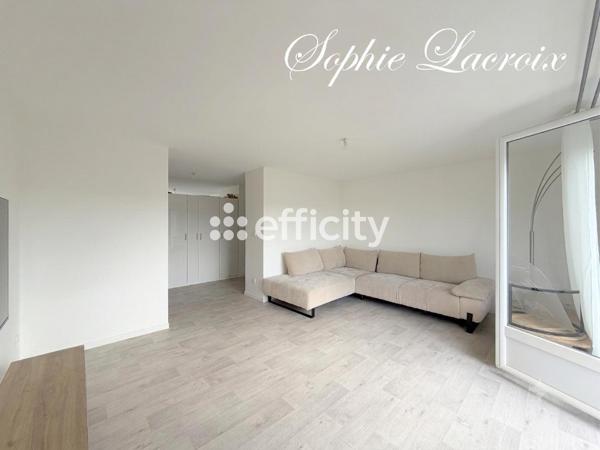 Appartement
         3 pièces
        - 63 m² Exclusivité 130 000 € *