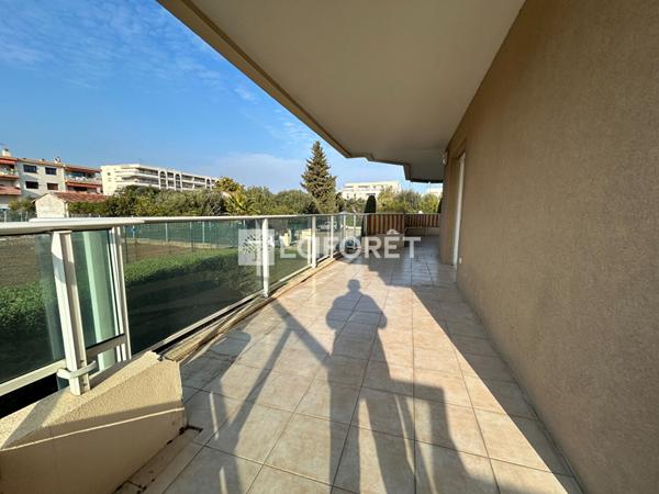 Achat appartement Saint-Laurent-du-Var - 3 pièce(s) - 74 m² - 349 000 €