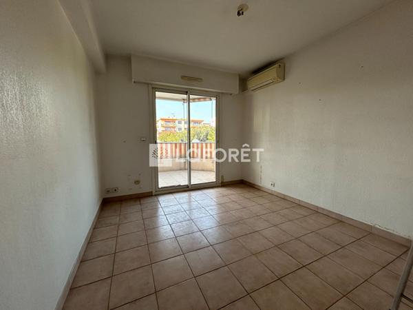 Achat appartement Saint-Laurent-du-Var - 3 pièce(s) - 74 m² - 349 000 €