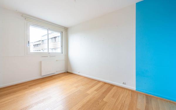 Appartement à vendre    4 pièces • 91,38 m2 Sèvres