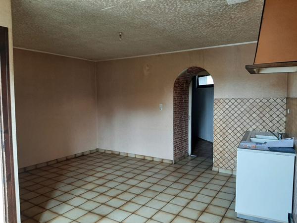 Maison de bourg 7 pieces dont 4 chambres a 5 minutes de Bressuire