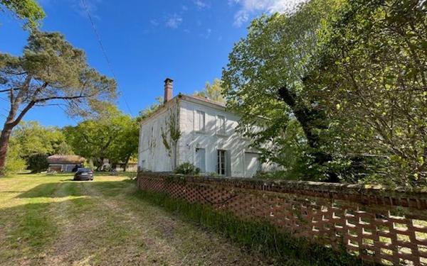 Maison à vendre    7 pièces •  Saint-Paul-en-Born
