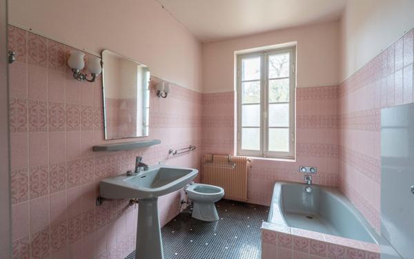 Maison à vendre    7 pièces •  Saint-Paul-en-Born