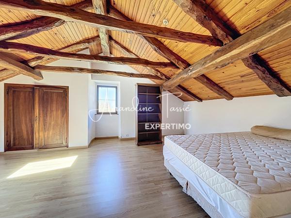 La Cavalerie (12230) À vendre – Maison de caractère avec grand terrain constructible – La Cavalerie