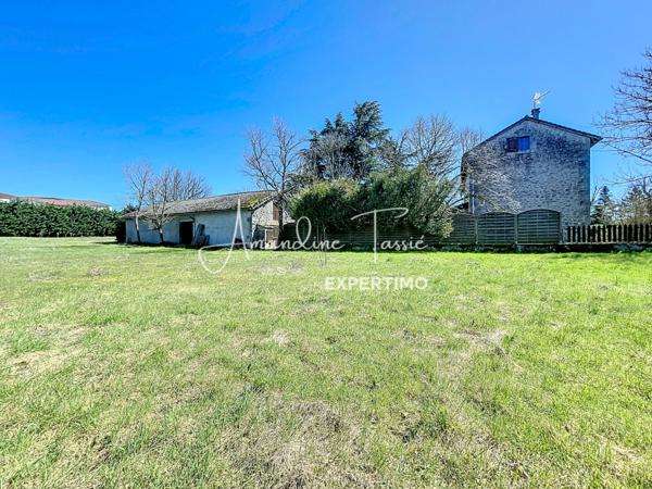 La Cavalerie (12230) À vendre – Maison de caractère avec grand terrain constructible – La Cavalerie