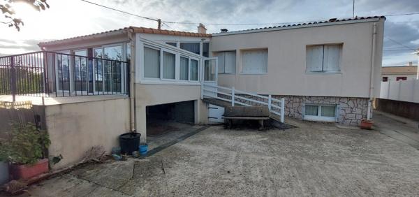 Maison à vendre 6 pièces CHANTONNAY (85)