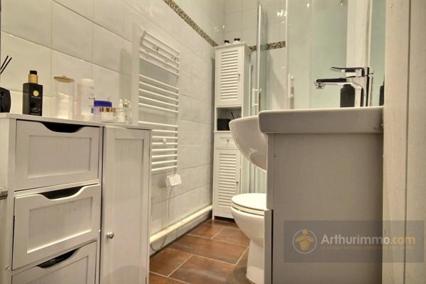 Vente                                                      Appartement
                        
                     1 pièces                      14 m2                     à Paris 15