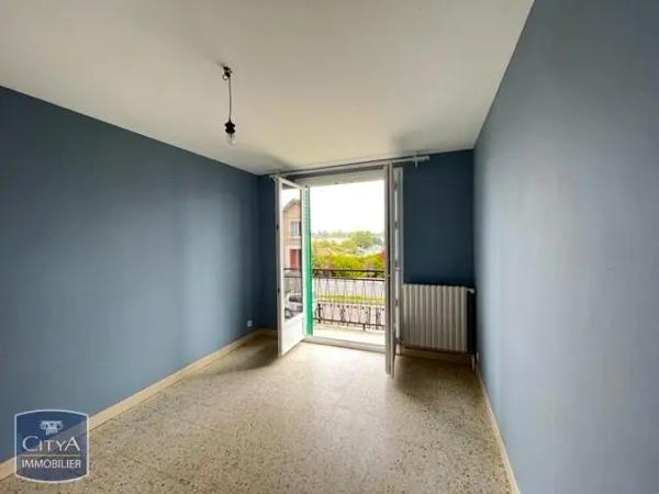 Appartement à louer 4 pièces 89.73m² Saint-Florent-sur-Cher (18400)