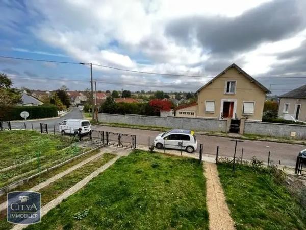Appartement à louer 4 pièces 89.73m² Saint-Florent-sur-Cher (18400)