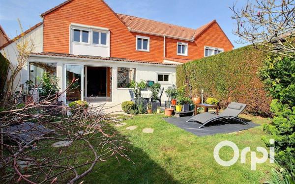 Maison à vendre    6 pièces •  Voisins-le-Bretonneux