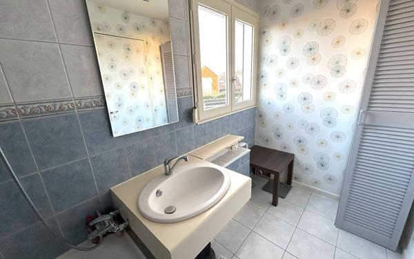 Maison à vendre    6 pièces •  Voisins-le-Bretonneux