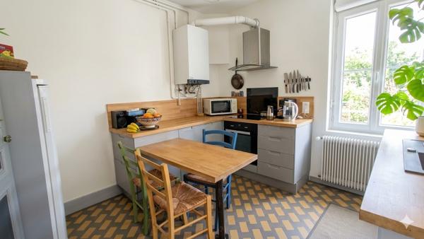 MAISON ANCIENNE-SECTEUR OUEST