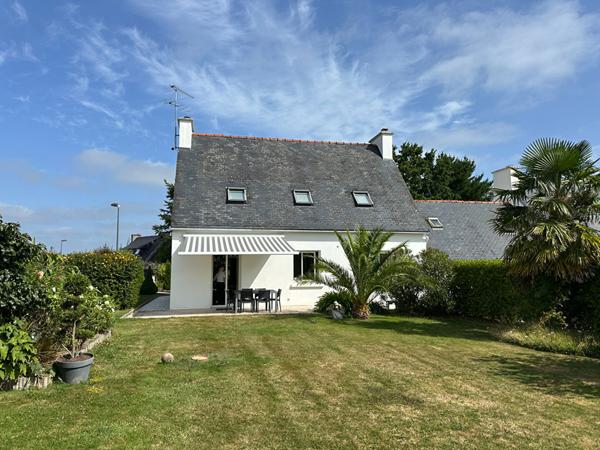 FOUESNANT, jolie maison de 4 chambres, bourg à pieds !